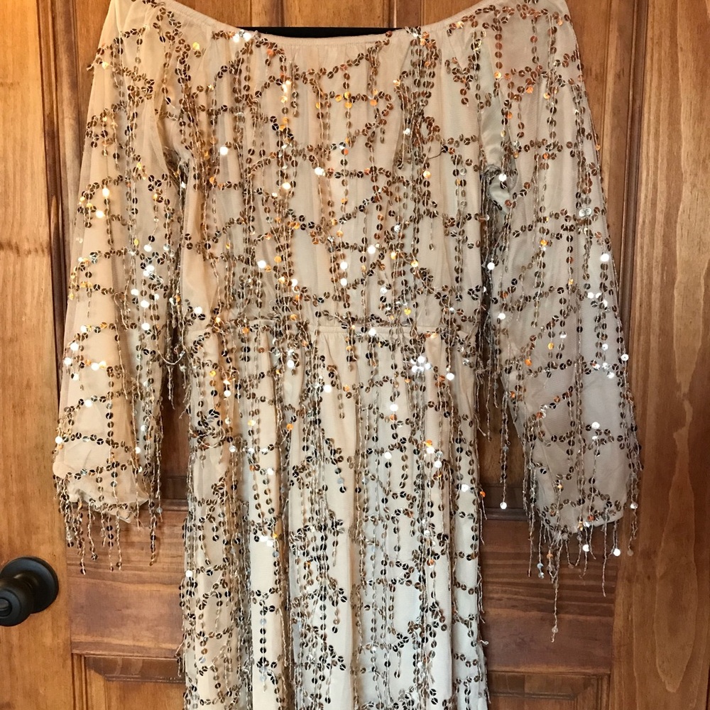 BRAND NEW! Off-shoulder 3/4 sleeve sequin dress